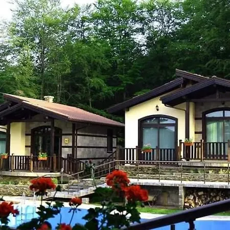 Gasthof тодорини кукли Varshets (Montana)